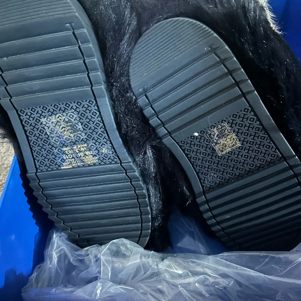 Tory Burch Chevron Boot - Picture 5 of 7